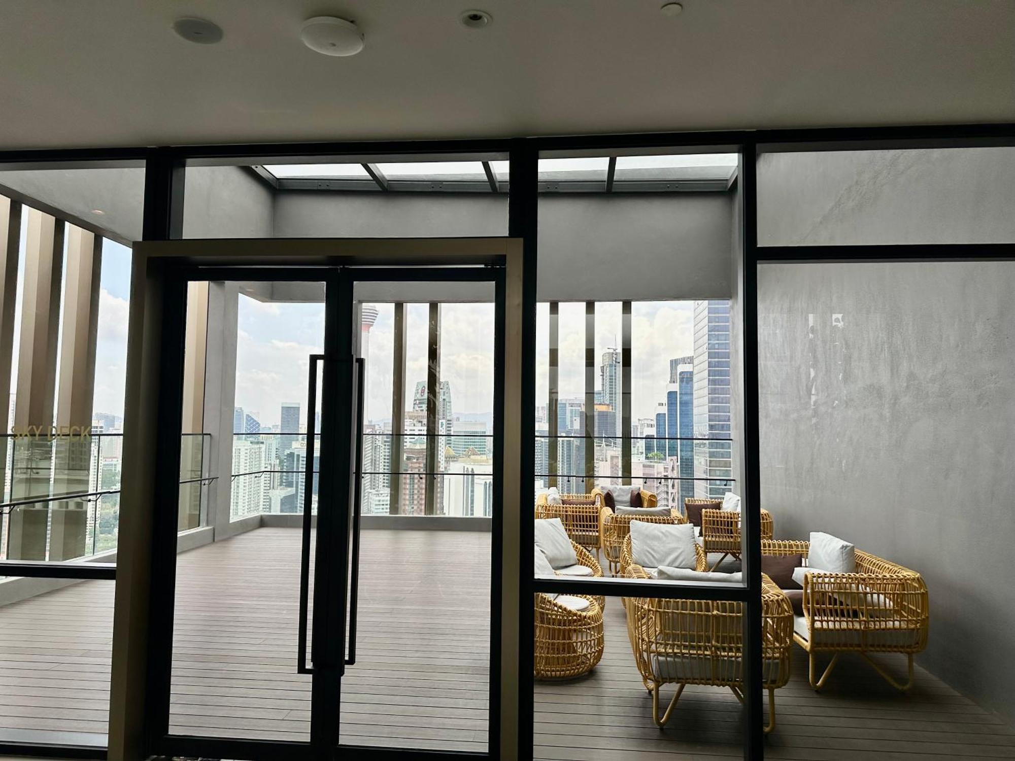 Pangsapuri Axon Suites Infinity Pool